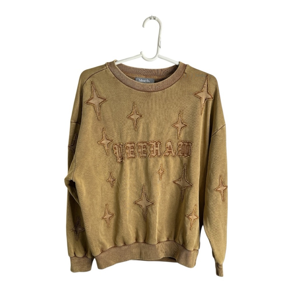 Blue B Collection Women’s Tan Distressed Cowgirl Sweatshirt with Ribbed Cuffs M